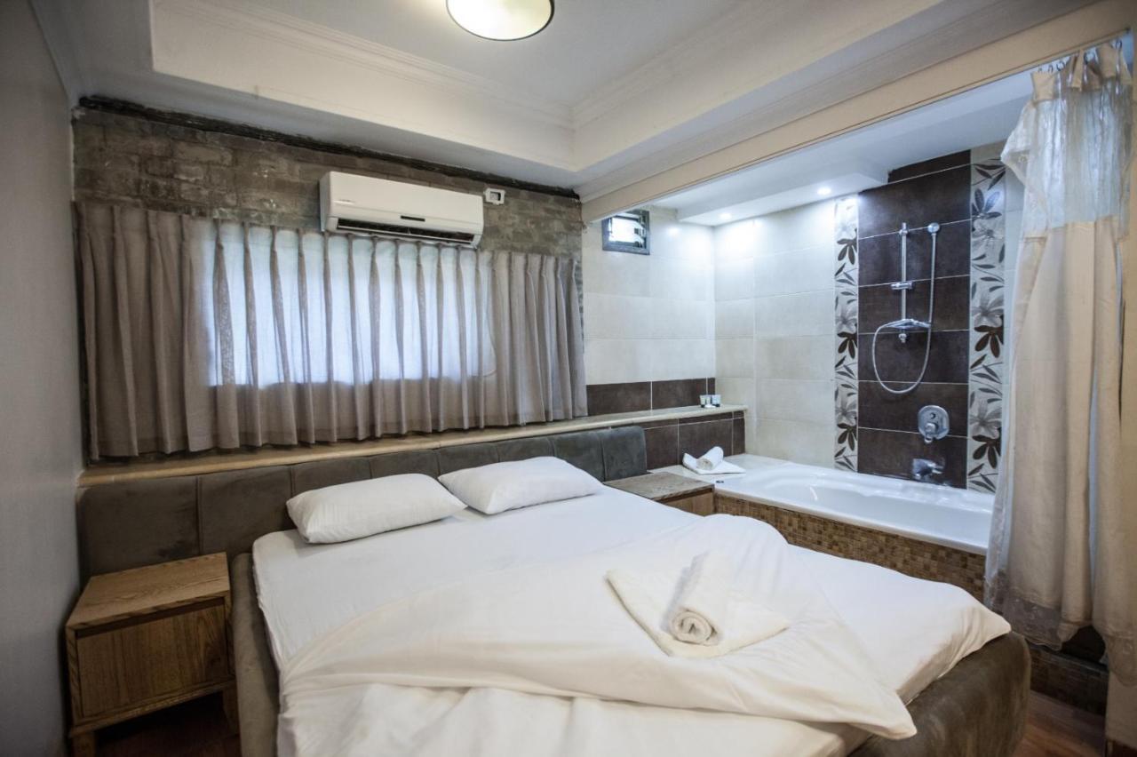 Puy Ahuzat Haosher Hotel Тверия Экстерьер фото